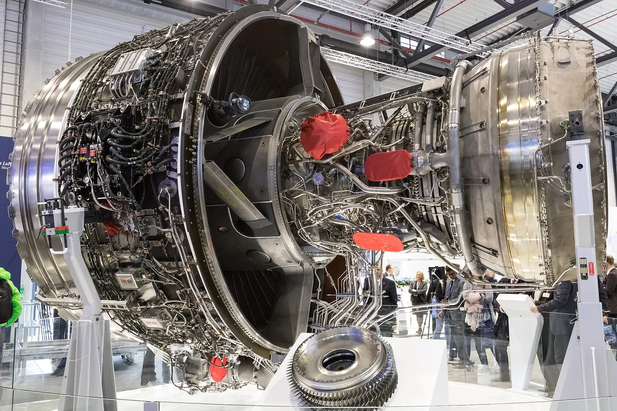 航展中展示的Rolls-Royce Trent XWB发动机